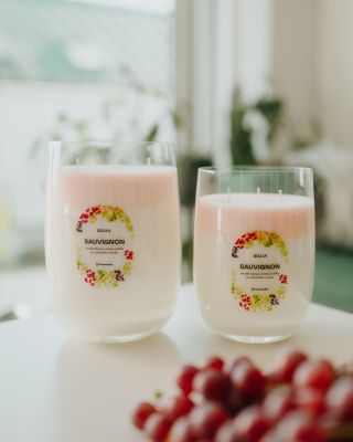 🍇 Velkolepá svíce s vůní Sauvignonu – luxus, který rozzáří celý večer. Vaše oblíbená vinná vůně přichází hned ve dvou...