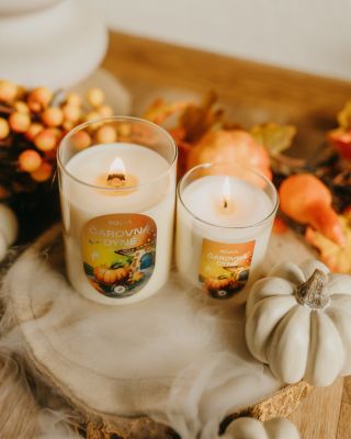 ✨ Příběh v každé svíčce — magie, která zapálí smysly ✨ Každá svíčka z naší řady PREMIUM nese víc než jen vůni. Nese...